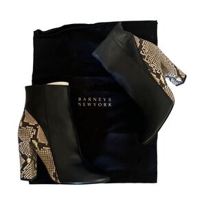 NIB Barney’s New York black leather booties calf diamanté size 39 1/2